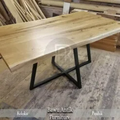 Meja Makan Minimalis Kayu Solid Industrial Model BA-102