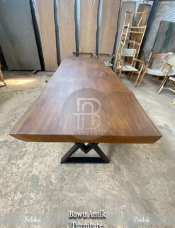 Meja Solid Jati Rangka Kaki Besi Berkualitas BA-201