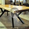 Meja Kayu Solid Trembesi Industrialis Style Metal Base BA-251
