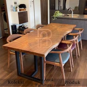 Meja Jati Solid Live Edge Serat Alami Natural Walnut BA 533