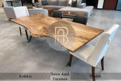 Meja Makan Solid Live Edge Model Kayu Trembesi Berkualitas BA-496