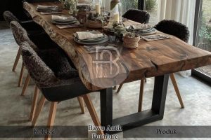 Meja Makan Kayu Suar Utuh Sisi Alami Industrialis Style BA 735