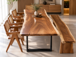 Meja Makan Kayu Trembesi Solid